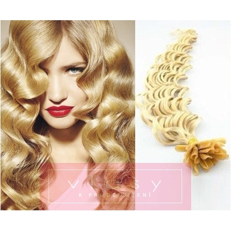 Kudrnaté vlasy evropského typu k prodlužování keratinem 60cm - nejsvětlejší blond